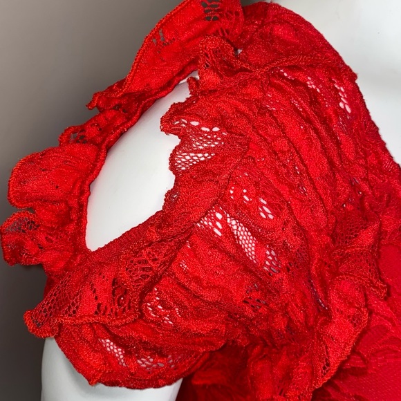 NWOT Red XS Bebe dress - Picture 2 of 3